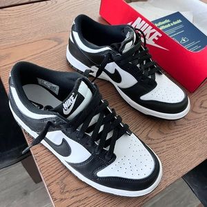 Nike Dunk Low Panda GS Size 5.5Y/7W CW1590-100 Black White